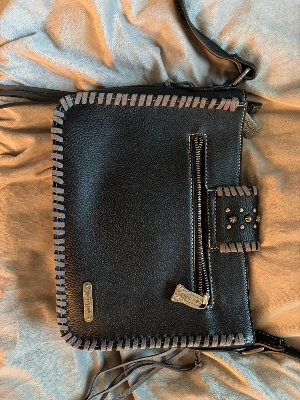 Trinity Ranch Handbag - Picture 1 of 4